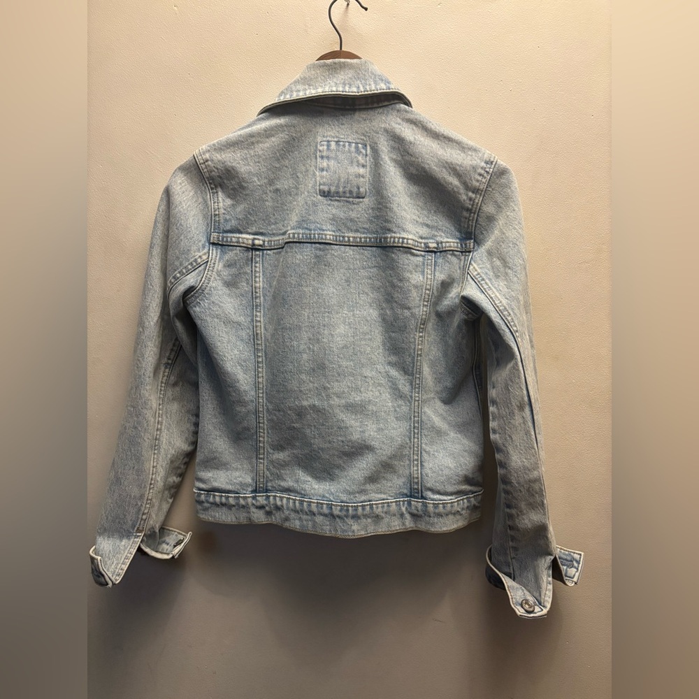 Abercrombie & Fitch Classic Stretch Denim Jacket – Light Wash (Size S) - Picture 2 of 3